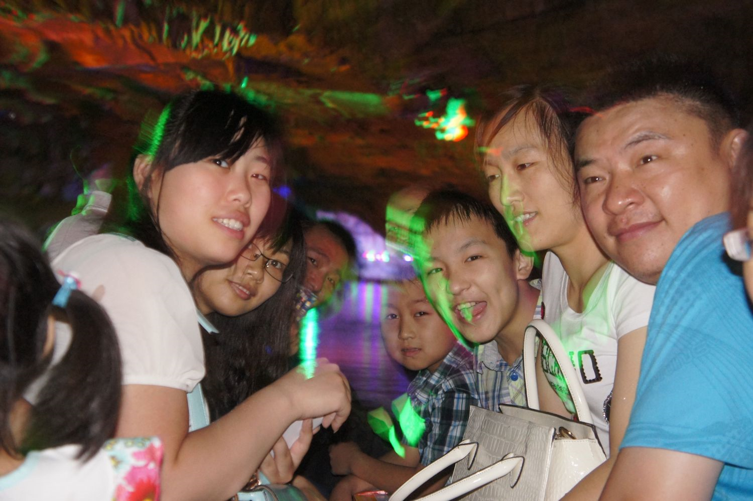 激情戏水,畅想清凉,赢胜建材无锡宜兴一日游 赢胜企业文化
